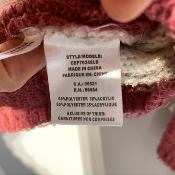 🛍️4 for 20$ / Fuzzy Animal Sweater / 6 - Picture 11 of 11